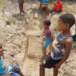 “Hierdie oom soek diamante”