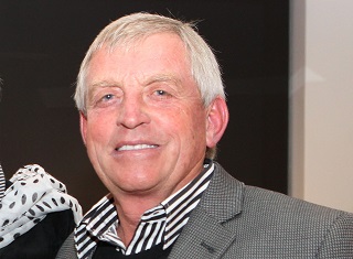 Wynbedryf groet ‘n groot gees